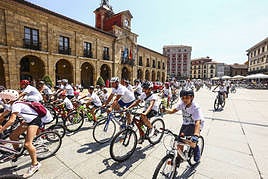 Avilés llena sus calles de bicicletas