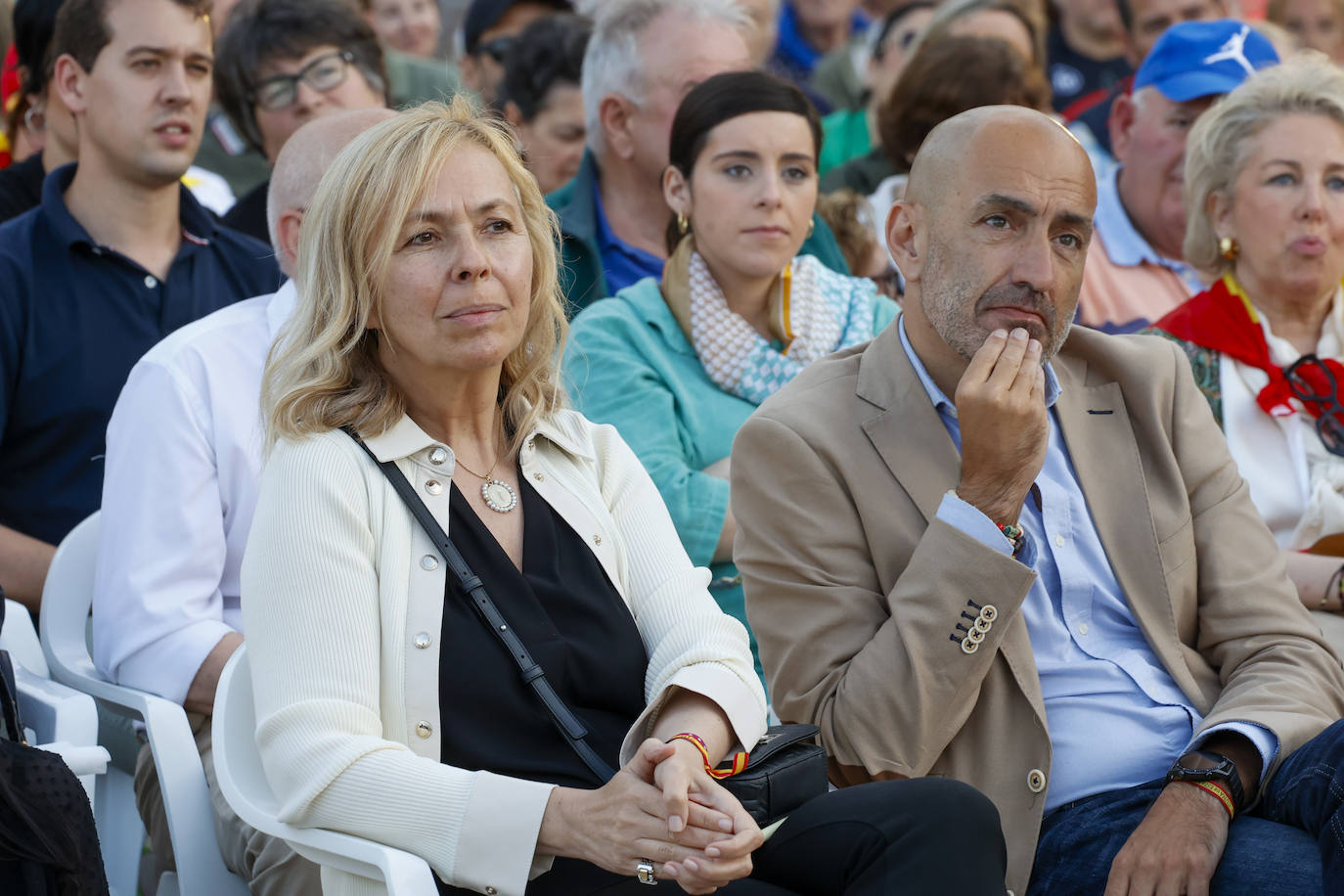 Así ha sido el acto de Santiago Abascal en Gijón
