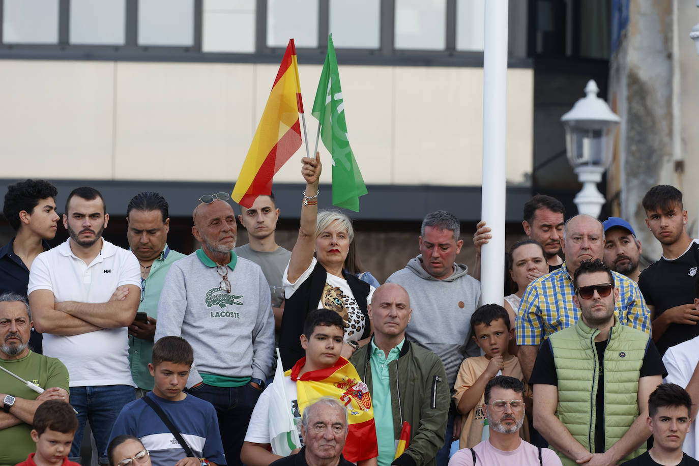 Así ha sido el acto de Santiago Abascal en Gijón