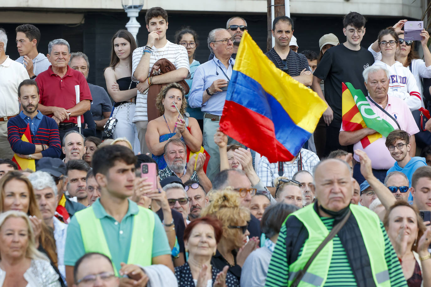 Así ha sido el acto de Santiago Abascal en Gijón