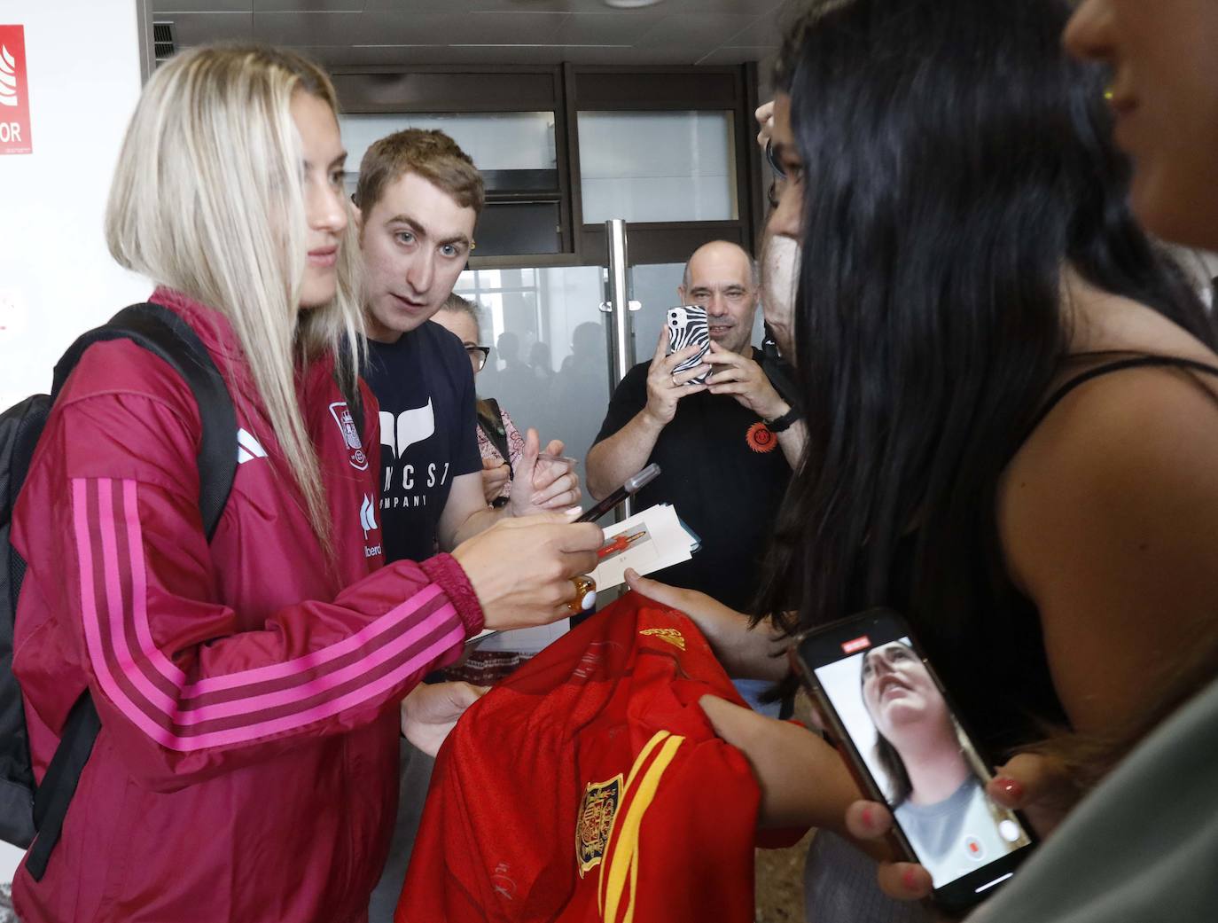 Asturias recibe a la selección femenina de fútbol