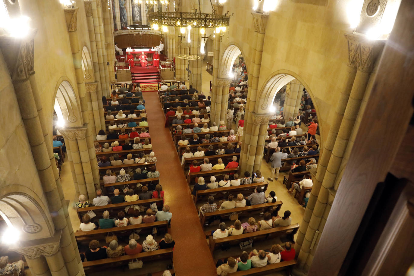 Así fue la bendición de las aguas en Gijón