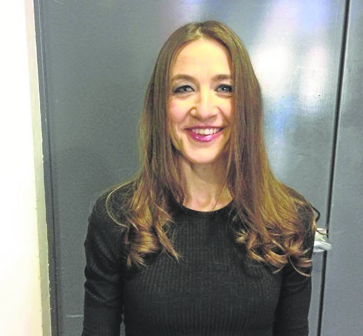 «Intento abrir nuevos campos con una lliteratura qu'algame a más xente»