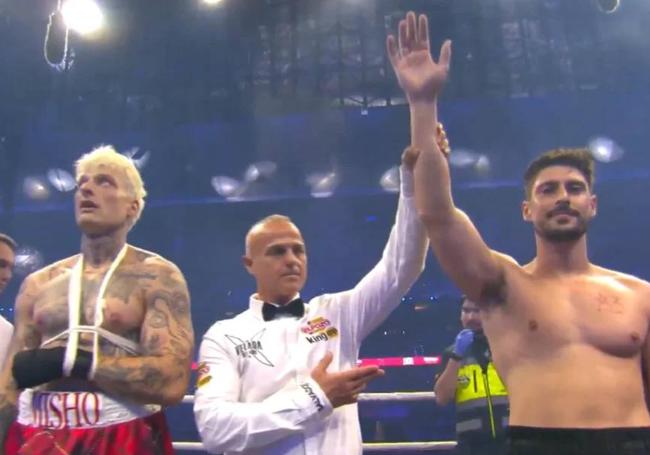 El chileno Cristóbal Álvarez, más conocido como Shelao, se impuso en su combate de La Velada 3 contra Misho, que se lesionó 20 segundos después de sonar la campana.