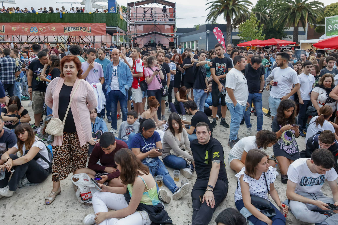 La bruja de Mägo de Oz conquista el Metrópoli