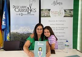 María Teresa Fernández junto a su hija Erika.