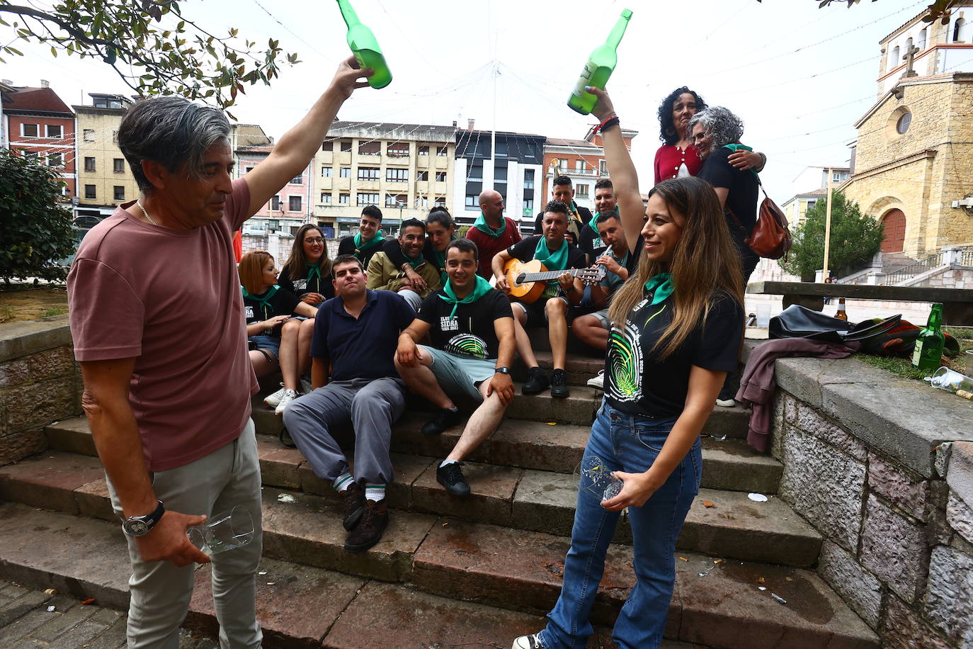 Nava abre la espicha del verano sidrero