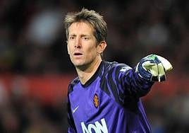 Edwin van der Sar, en un partido entre el Manchester United y el Arsenal en 2011.