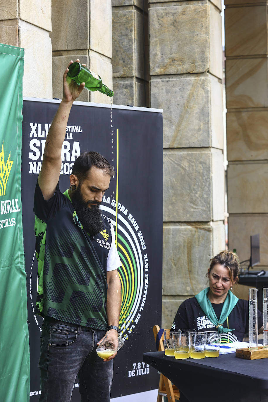 Wilkin Aquiles, rey de los escanciadores en Nava