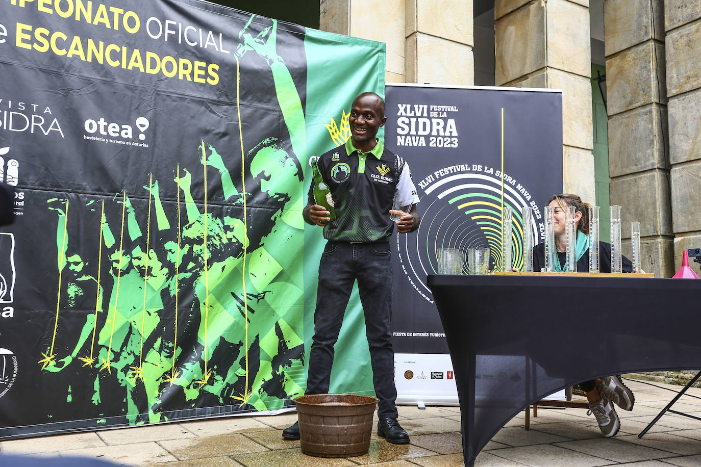 Wilkin Aquiles, rey de los escanciadores en Nava