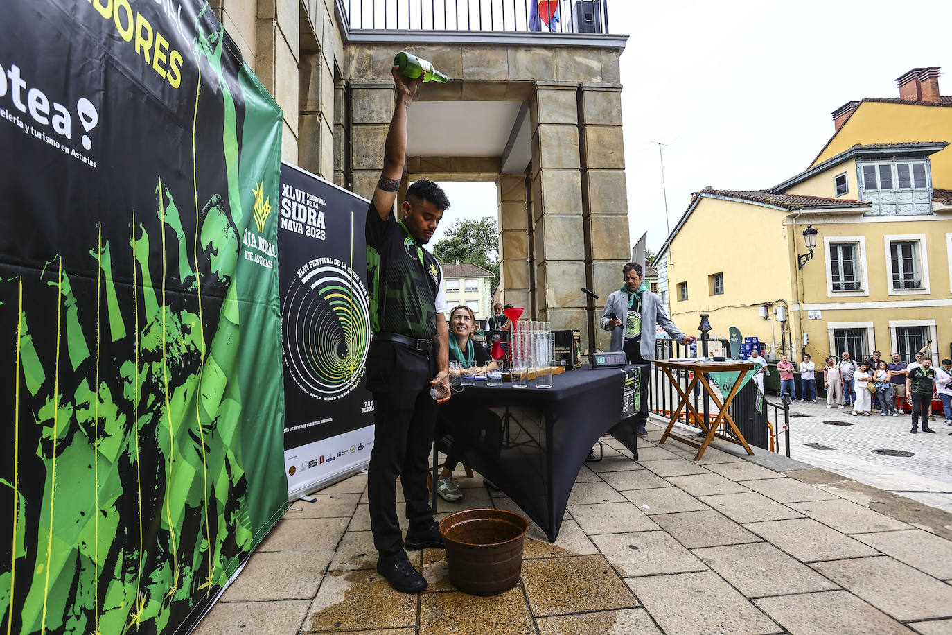 Wilkin Aquiles, rey de los escanciadores en Nava