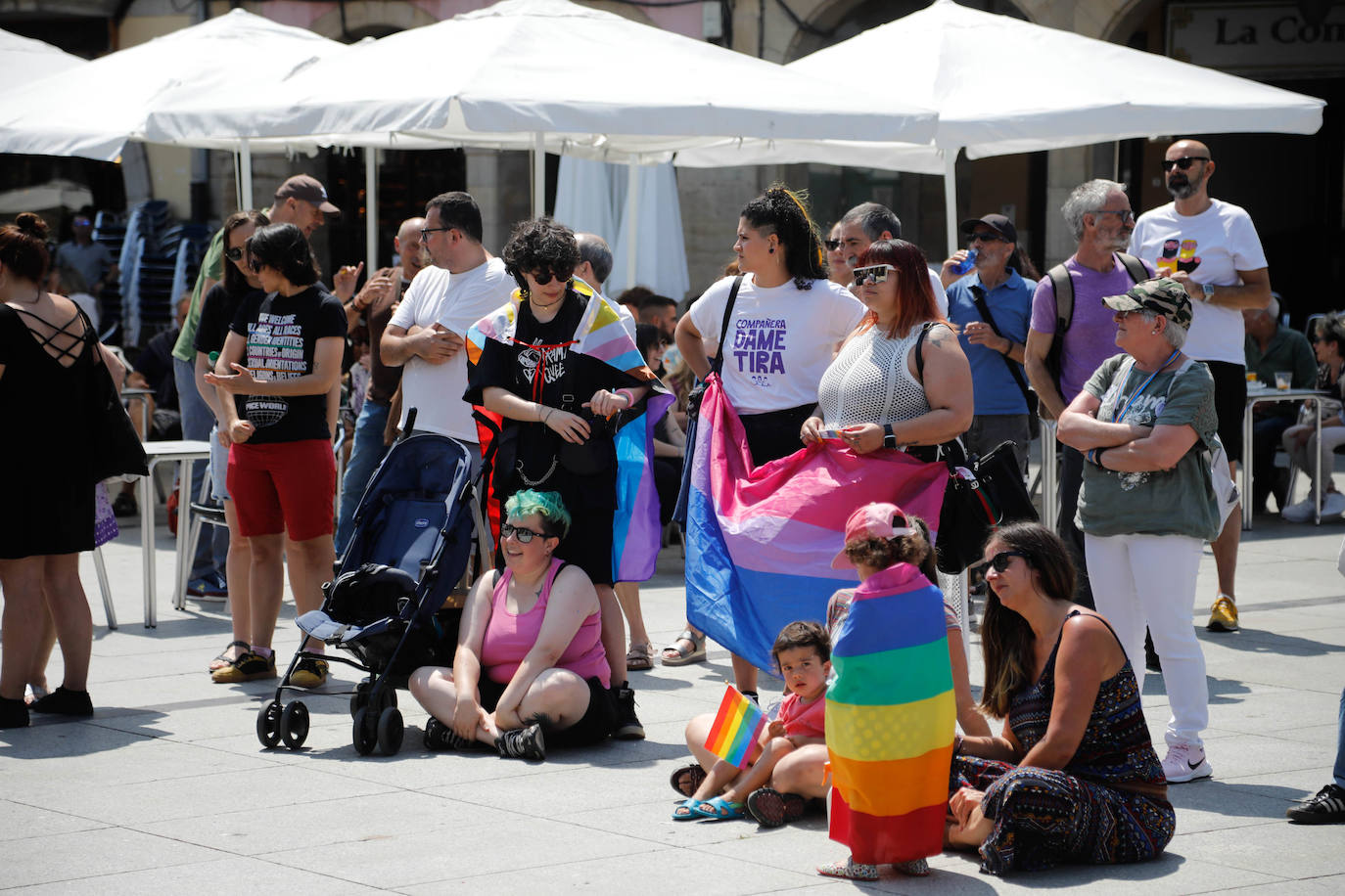 «Ni un paso atrás»: Avilés clama por los derechos LGTBI
