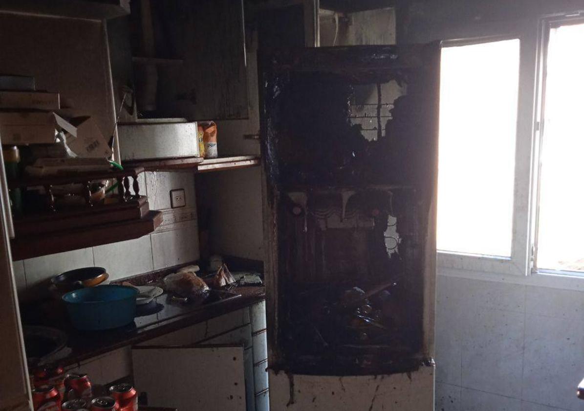 Estado en el que quedó la cocina en la que se originó el incendio.