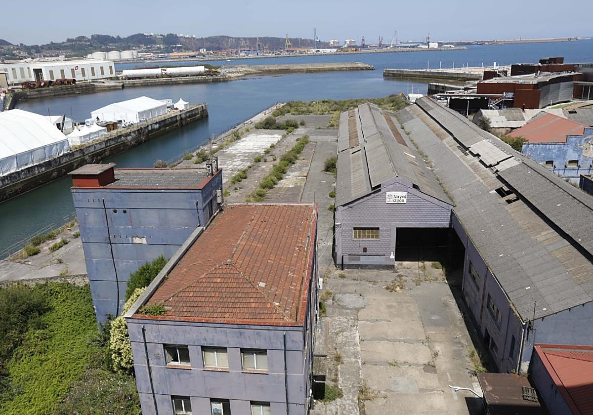 Zona de Naval Gijón en la que se prevé desarrollar el proyecto de ampliación del Acuario de Gijón.