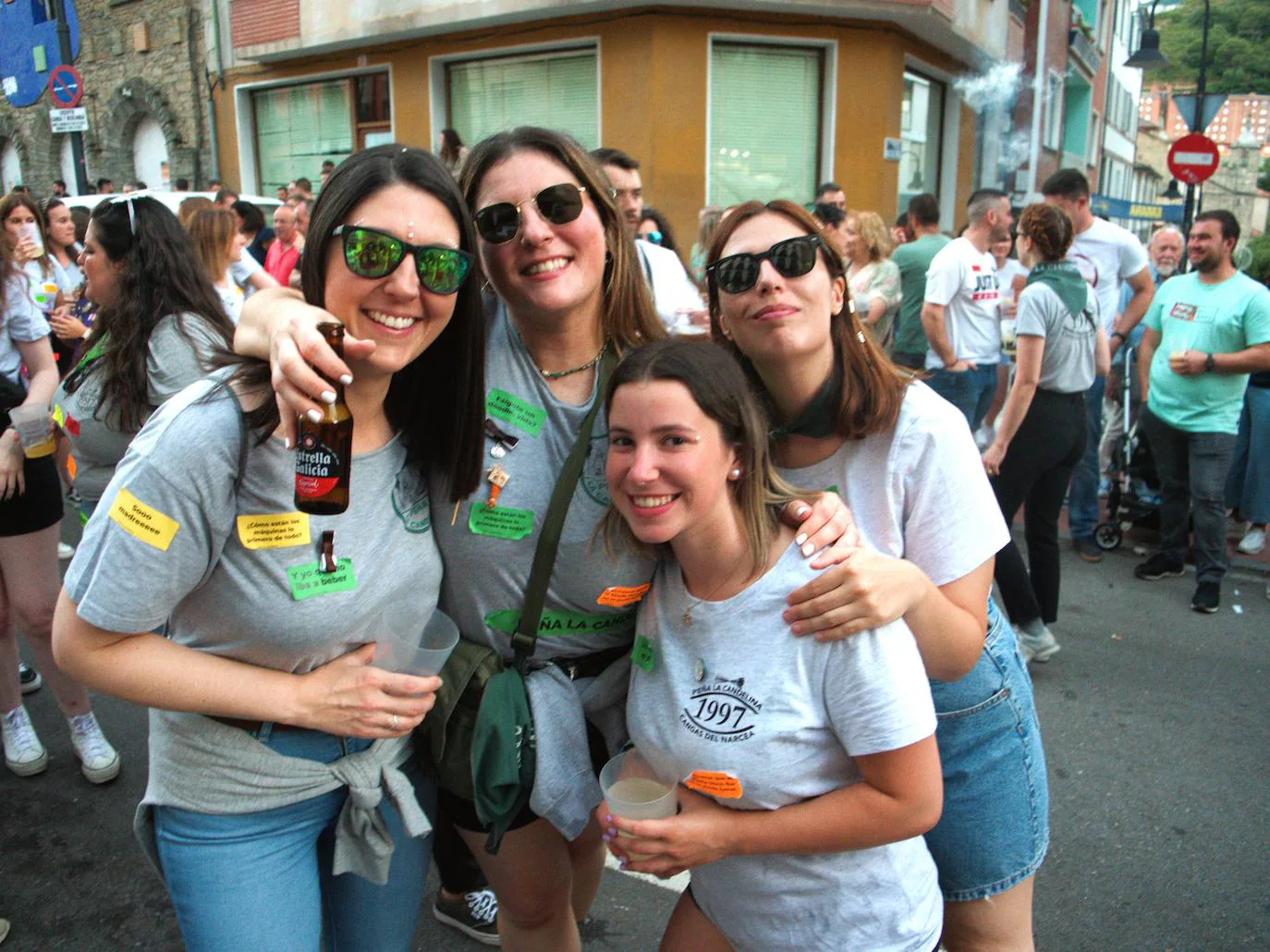 Desfile por las fiestas del Carmen y la Magdalena, al ritmo de charanga |  El Comercio: Diario de Asturias