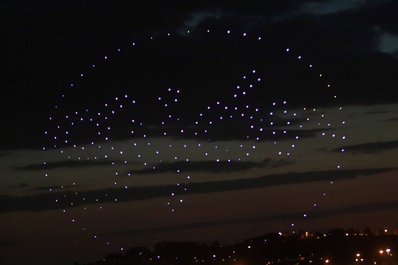 Las mejores imágenes del festival de los drones de Gijón