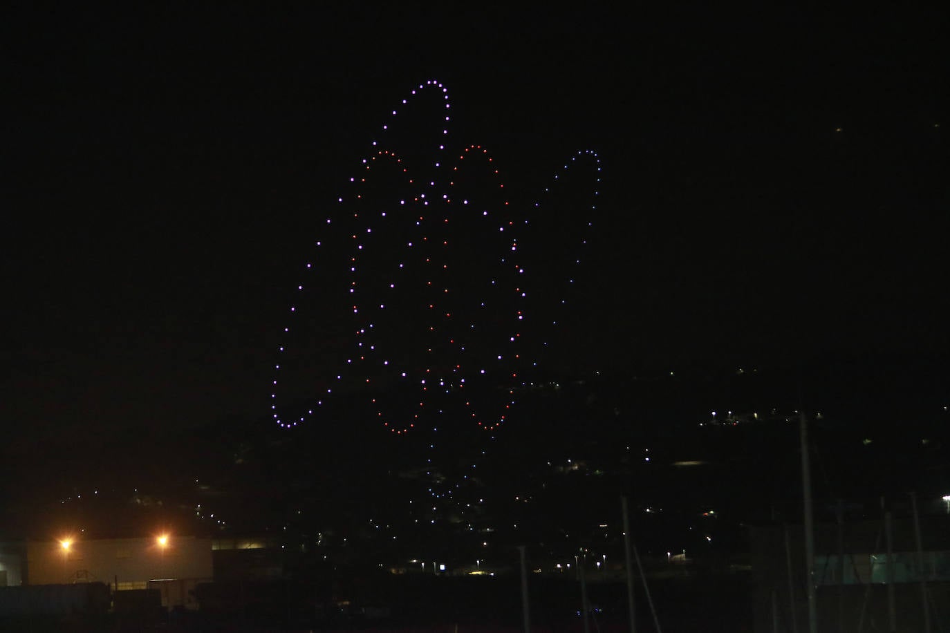 Las mejores imágenes del festival de los drones de Gijón