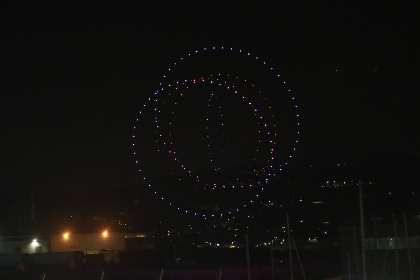 Las mejores imágenes del festival de los drones de Gijón