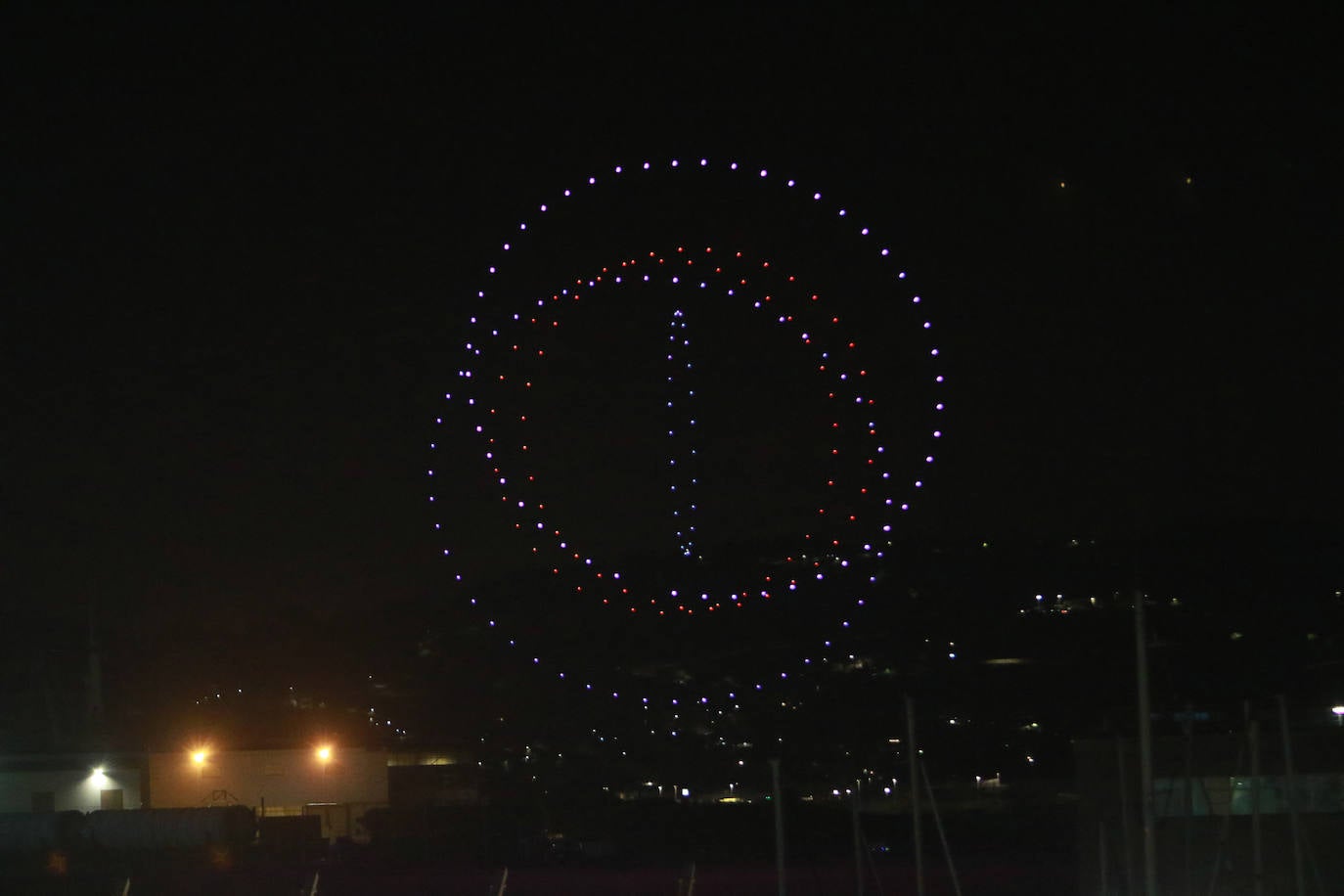 Las mejores imágenes del festival de los drones de Gijón