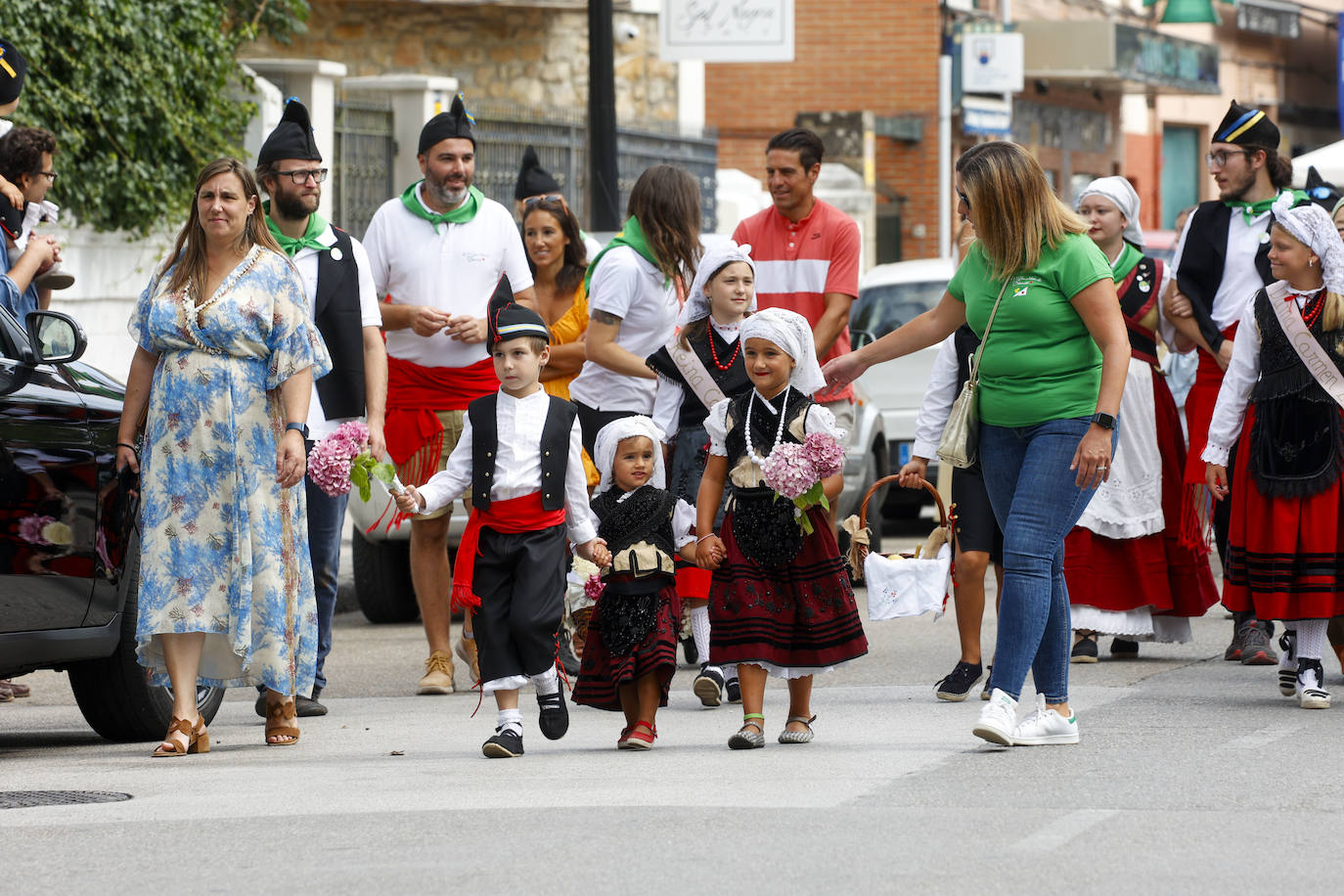 Somió se engalana para celebrar el Carmen