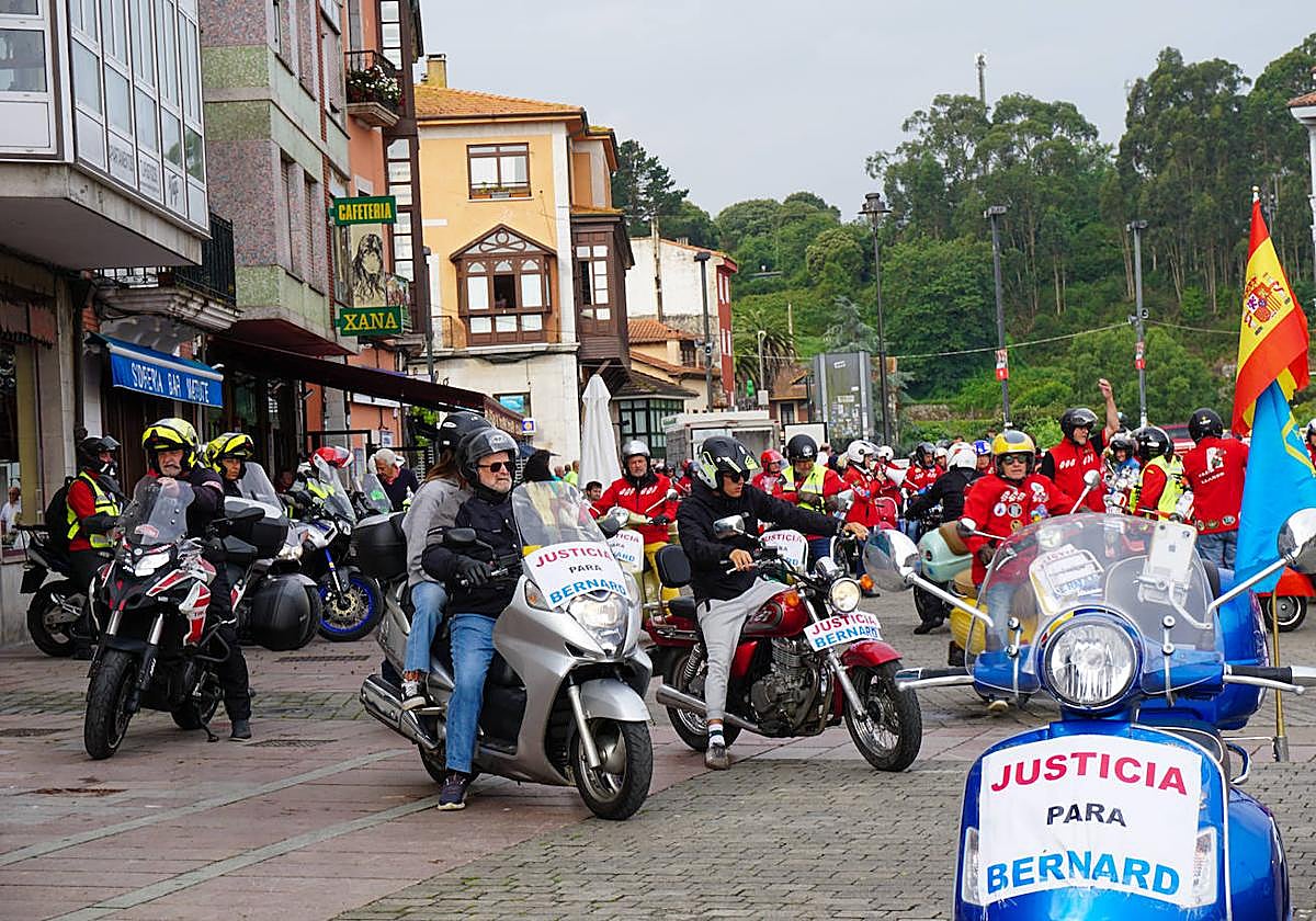 Más de un centenar de moteros piden «justicia» para Bernard Marcos en Llanes