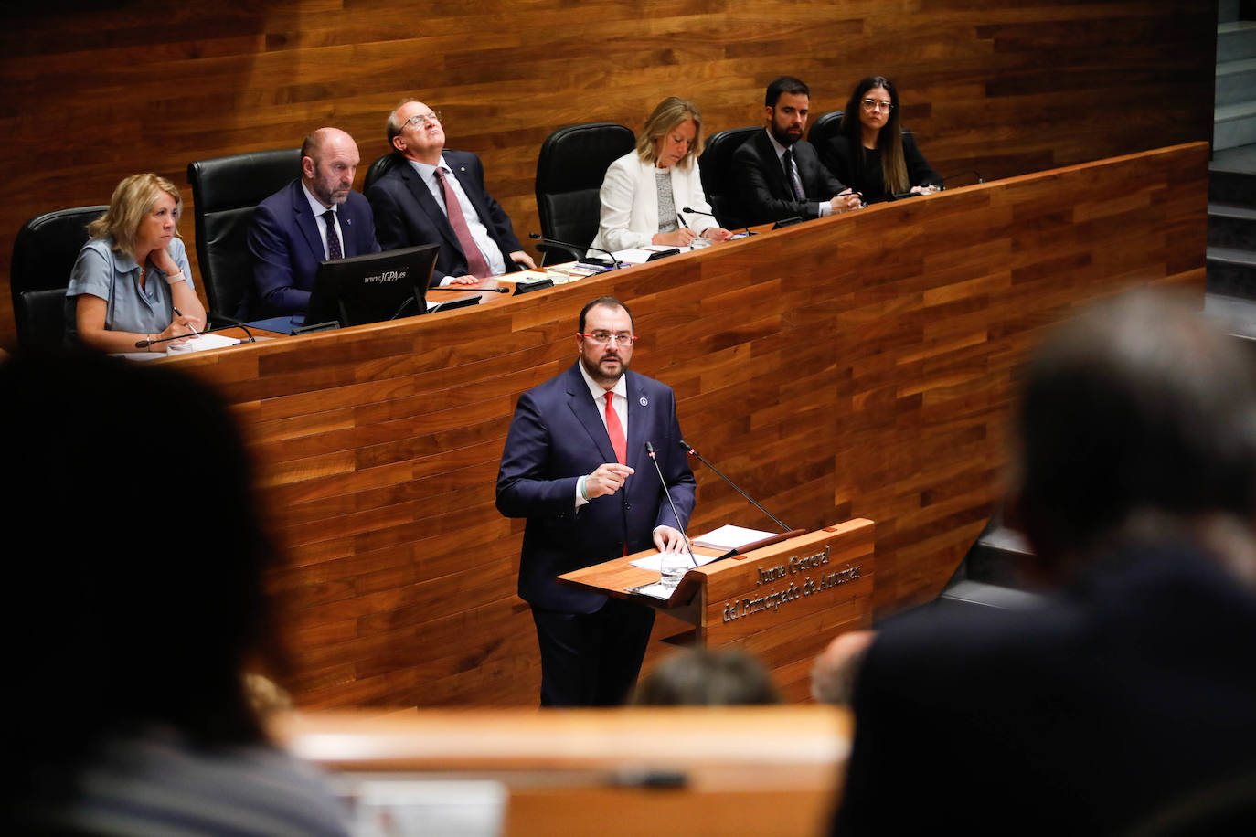 Barbón concreta su programa de gobierno