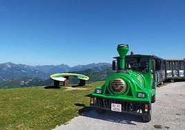 El tren turístico allerano asciende el año pasado a Coto Bello.