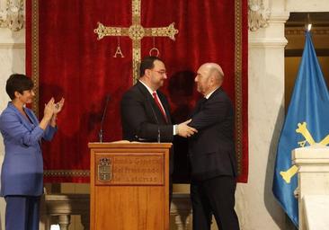 Cofiño destaca el «coraje y la visión» de Barbón y asegura: «Es mejor presidente que hace cuatro años»