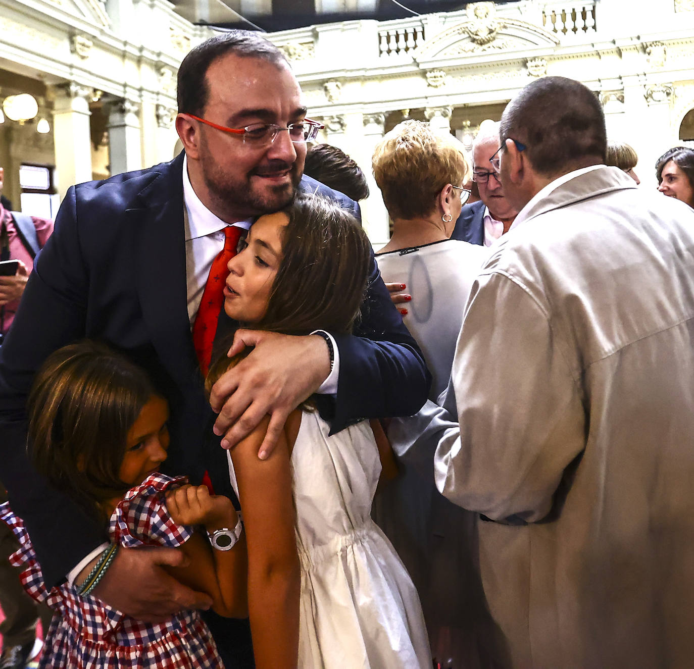 La toma de posesión de Barbón, en imágenes