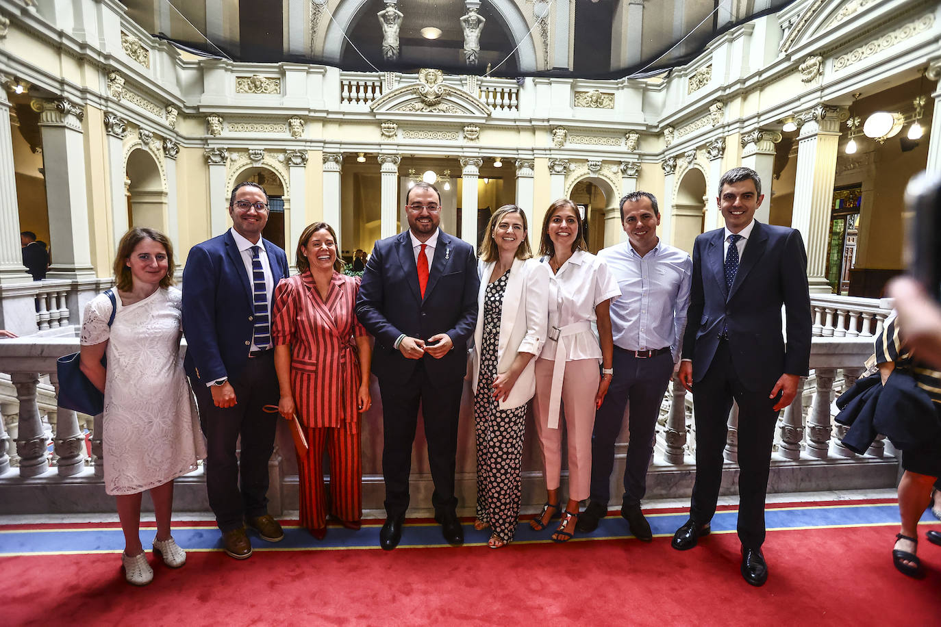 La toma de posesión de Barbón, en imágenes