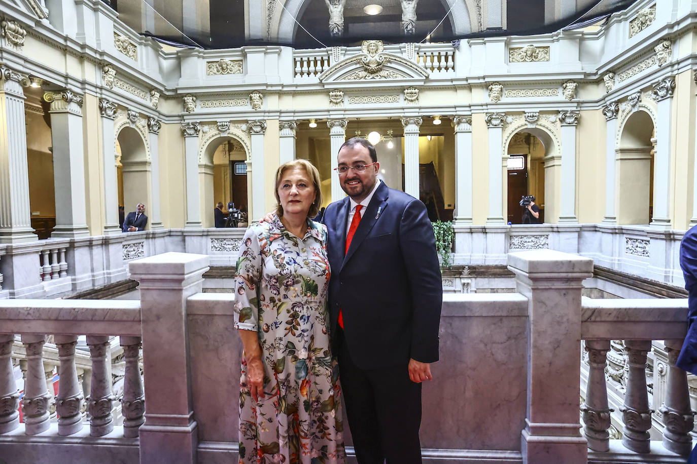 La toma de posesión de Barbón, en imágenes