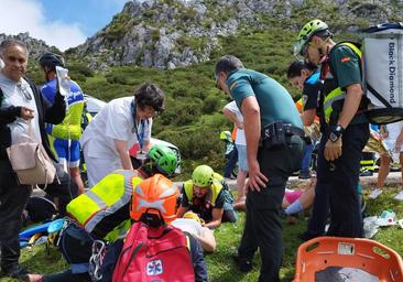 Directo: última hora sobre el grave accidente en la carretera de acceso a los Lagos