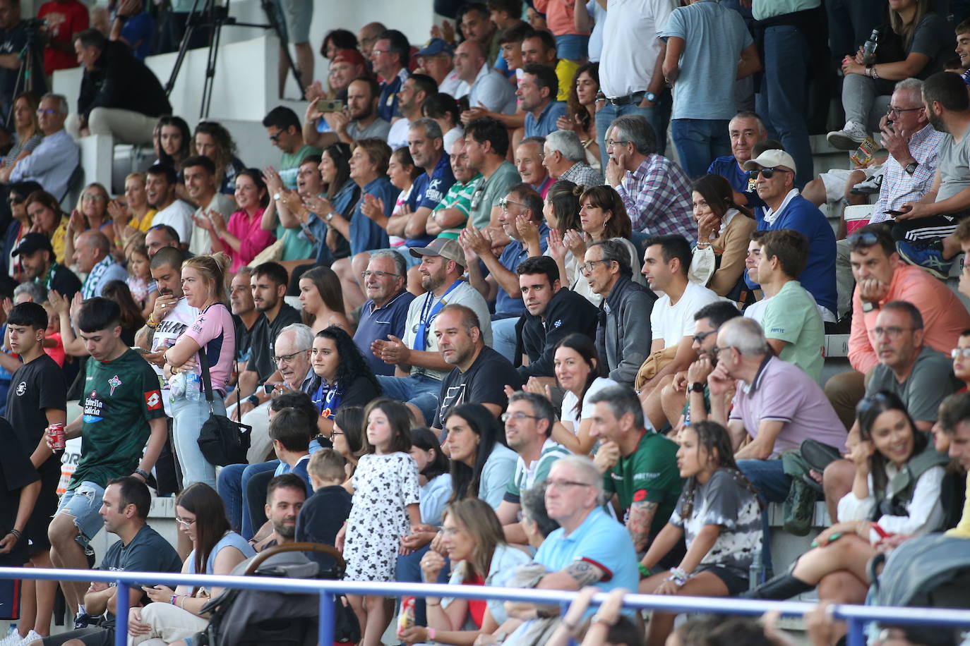 ¿Estuviste en el Oviedo - Racing de Ferrol? ¡Búscate!