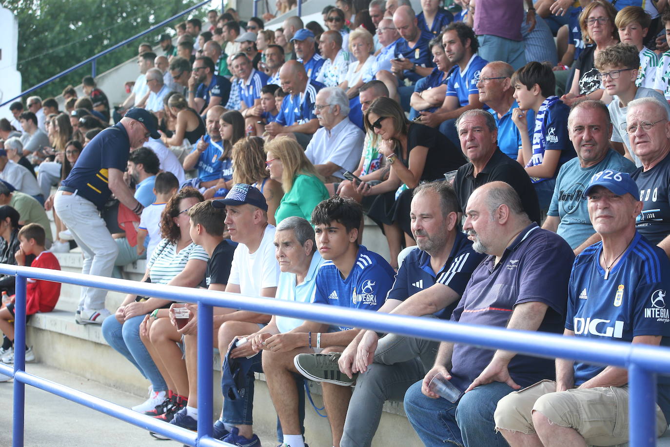 ¿Estuviste en el Oviedo - Racing de Ferrol? ¡Búscate!