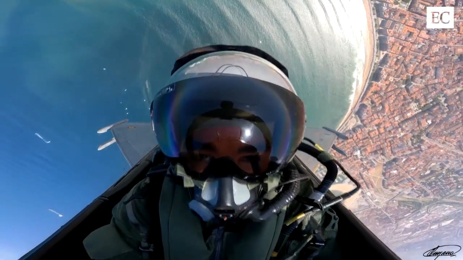 El impresionante vídeo de Gijón grabado desde el Eurofighter