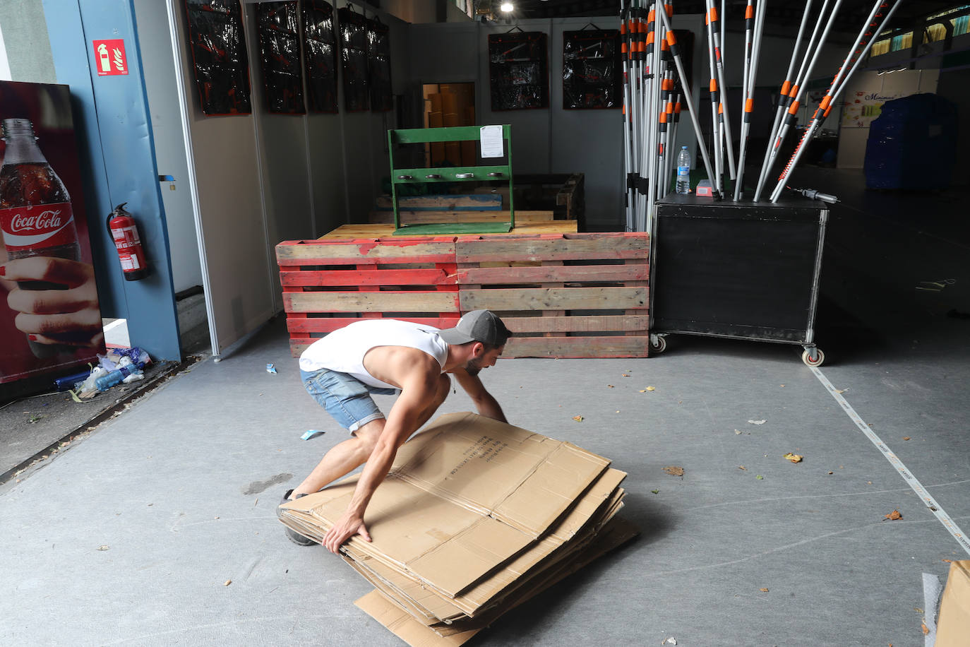 Últimos preparativos para iniciar la Feria de Muestras