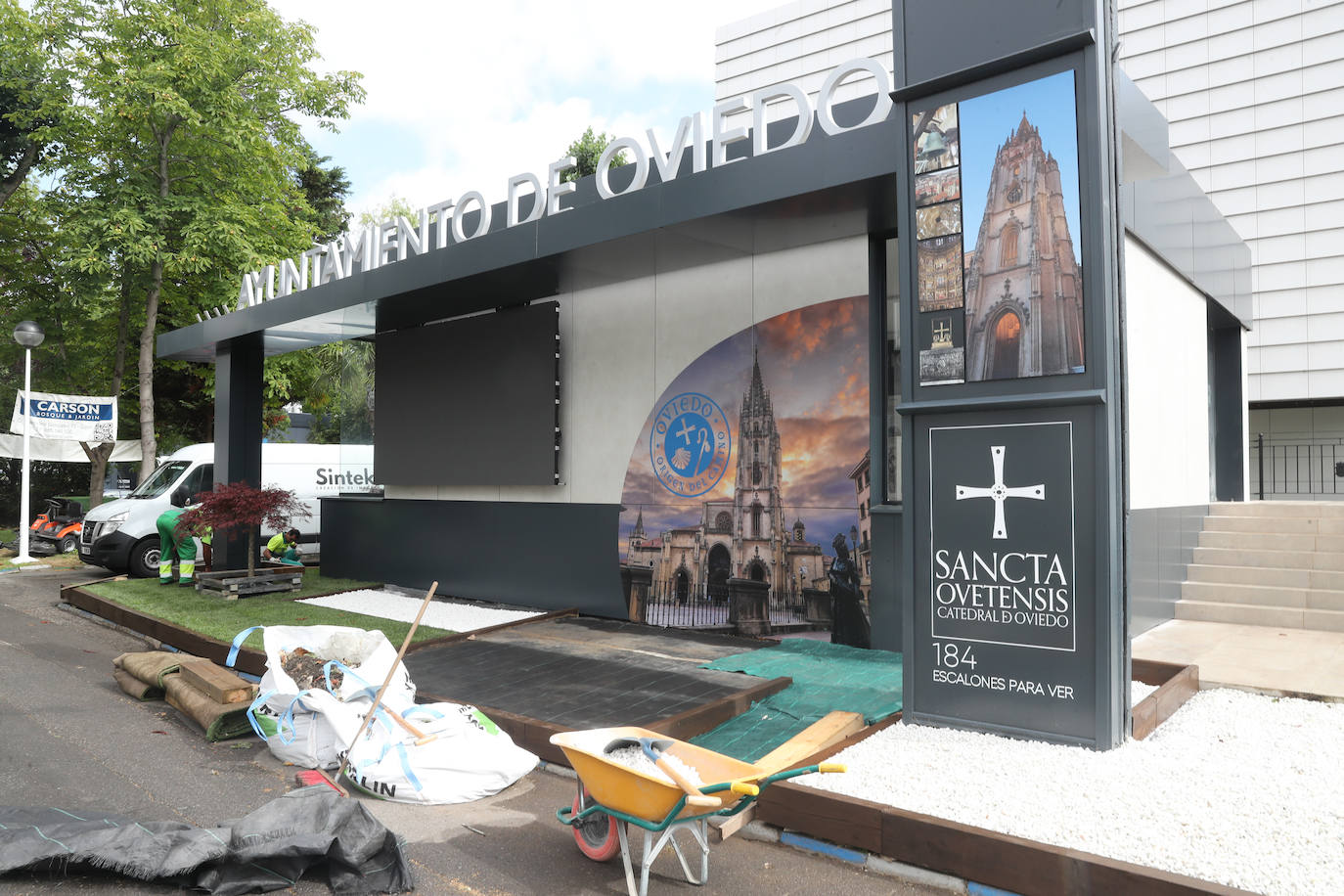 Últimos preparativos para iniciar la Feria de Muestras