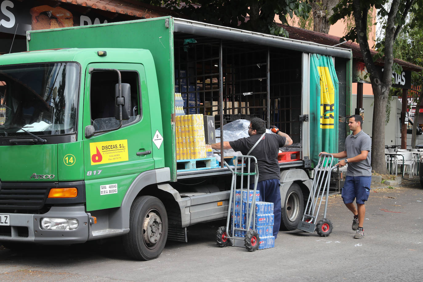 Últimos preparativos para iniciar la Feria de Muestras