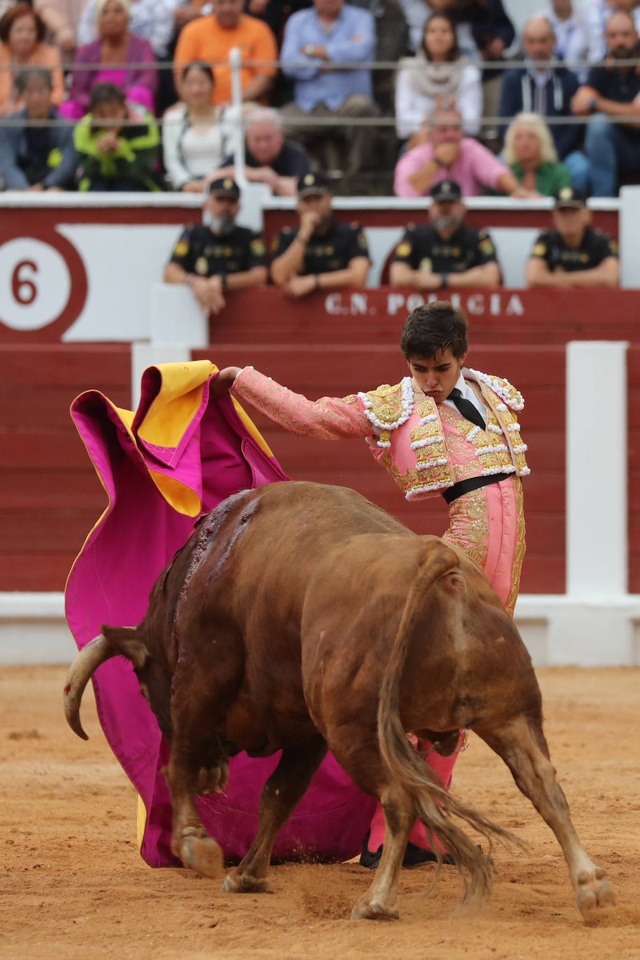 Así fue la primera corrida de la Feria Taurina de Gijón