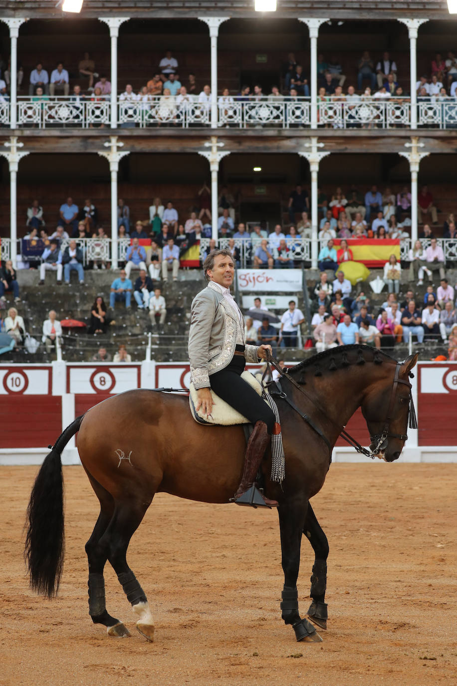 Así fue la primera corrida de la Feria Taurina de Gijón