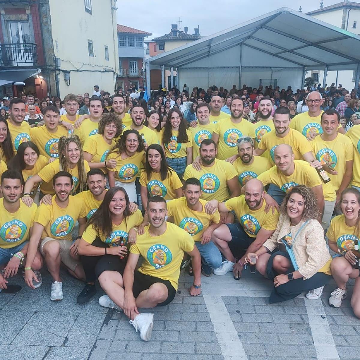 El 'chosco team' pasa de ronda en el Grand Prix