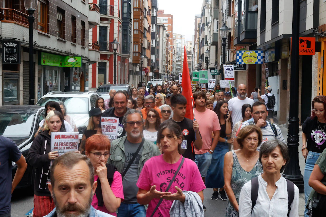 Así ha sido la protesta antitaurina por la Feria de Begoña