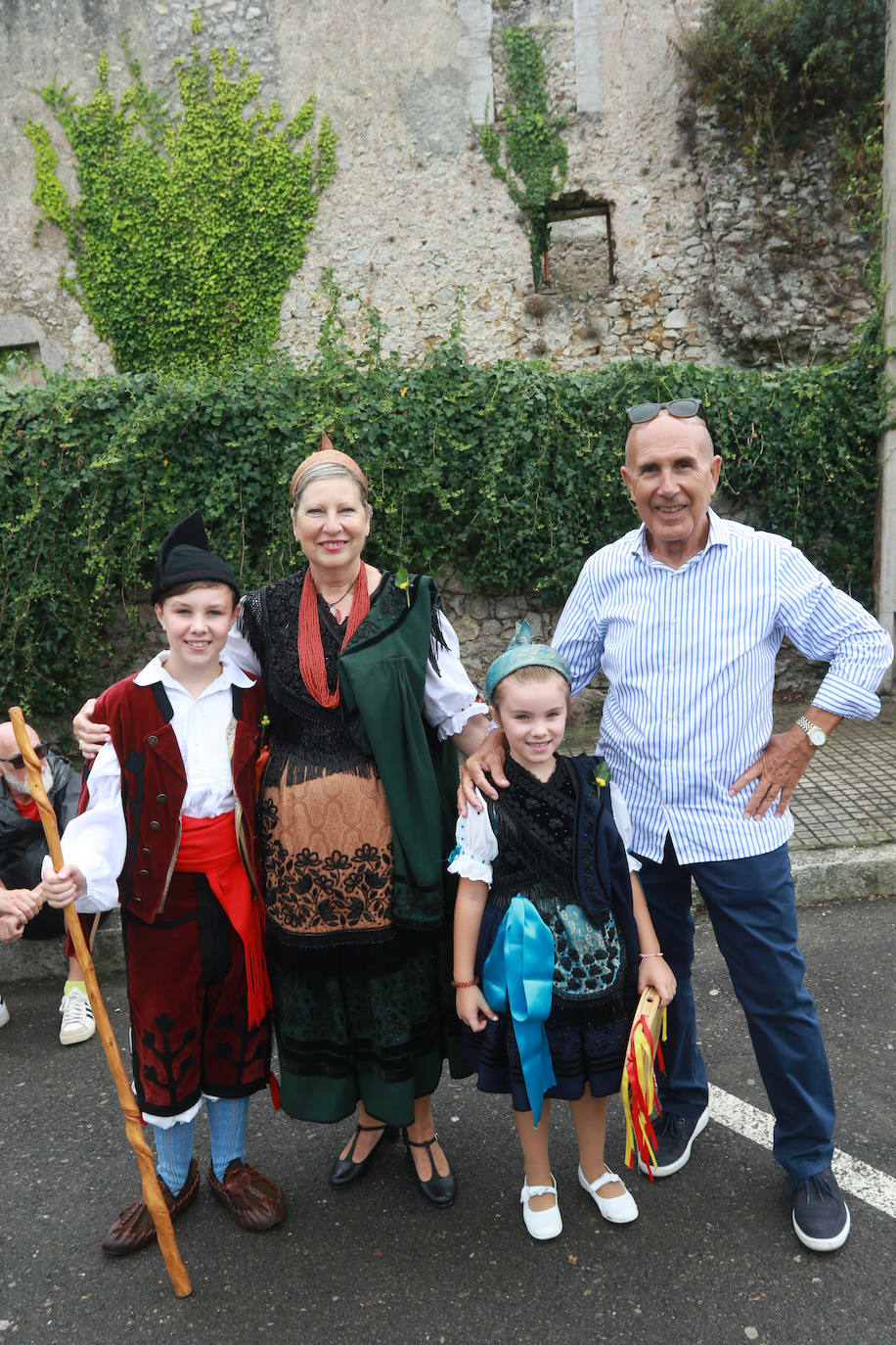 Emoción en Llanes por San Roque