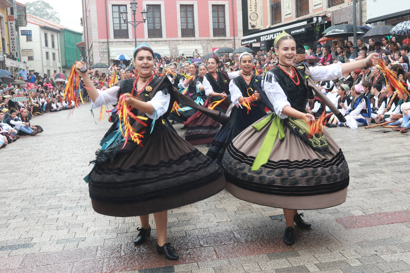 Emoción en Llanes por San Roque