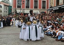 Emoción en Llanes por San Roque