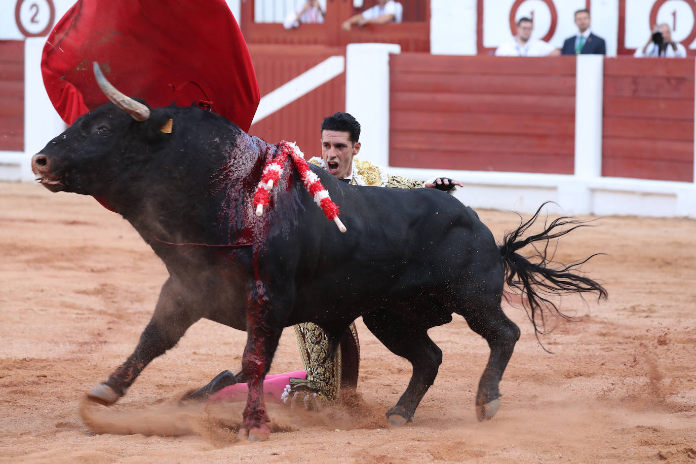 Así fue la cuarta corrida de la Feria Taurina de Gijón