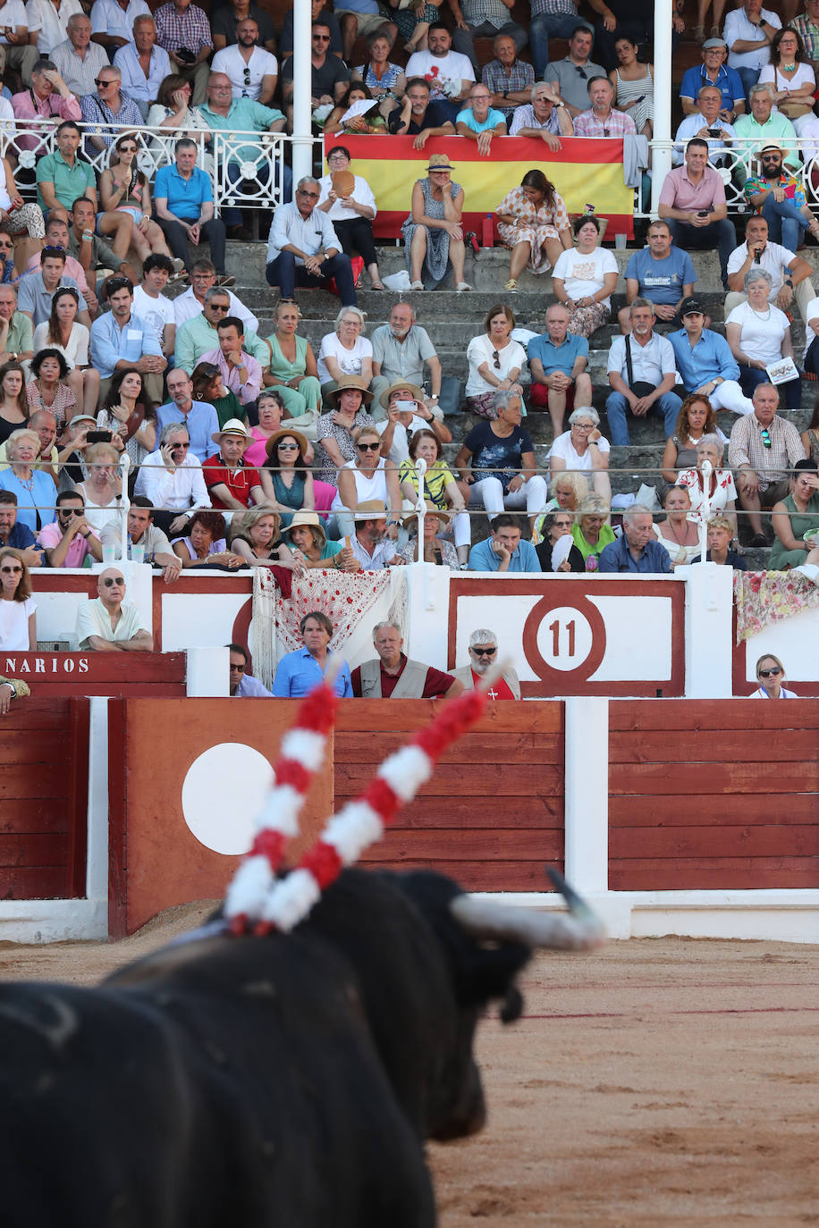 Así fue la cuarta corrida de la Feria Taurina de Gijón