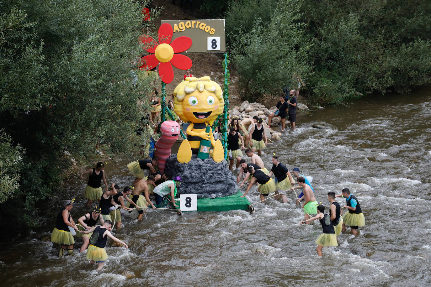 La falta de agua desluce el Descenso Folklórico del Nalón