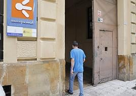 Oficina de empleo en El Coto, Gijón.