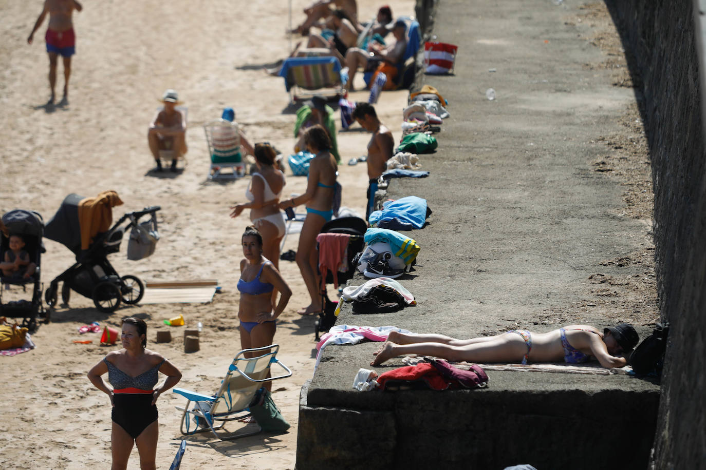 Asturias busca agua y sombra para refrescarse